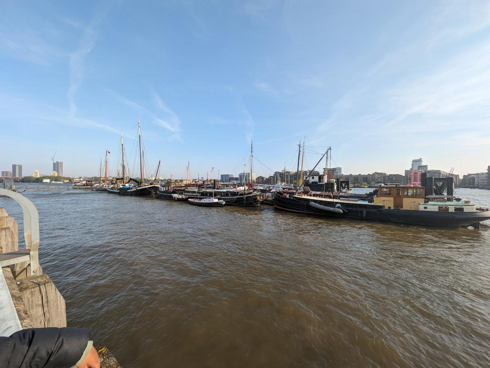 Tobacco Docks & St Katherine'S Rooms Лондон Екстериор снимка