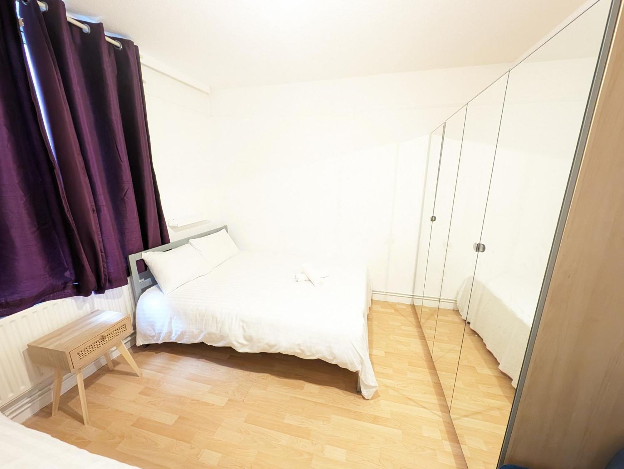 Tobacco Docks & St Katherine'S Rooms Лондон Екстериор снимка